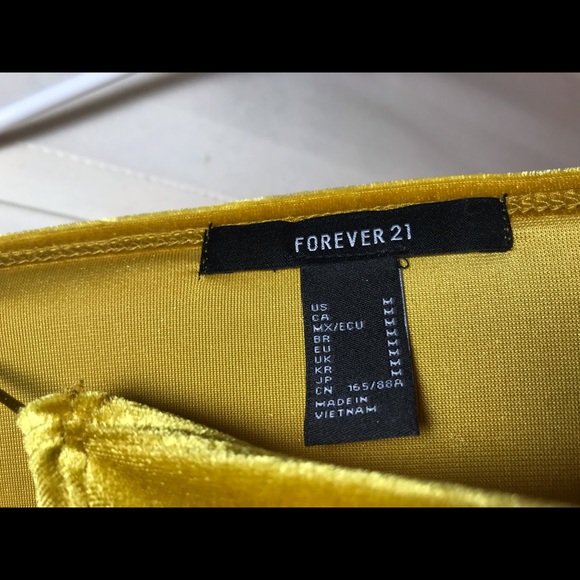 Mustard yellow velvet dress - Picture 2 of 4